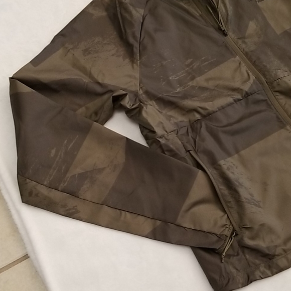 Wmns MEDIUM The North Face windbreaker - Picture 5 of 9